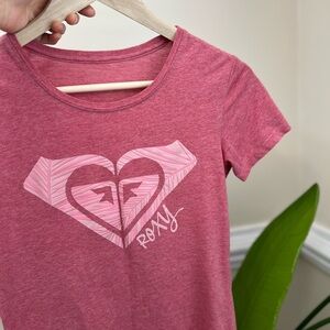 Very cute ROXY pink logo T shirt, Size XS